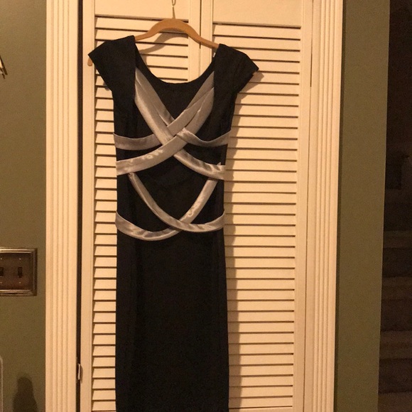 ⭐️Black Strappy Back Dress⭐️ - Picture 4 of 5